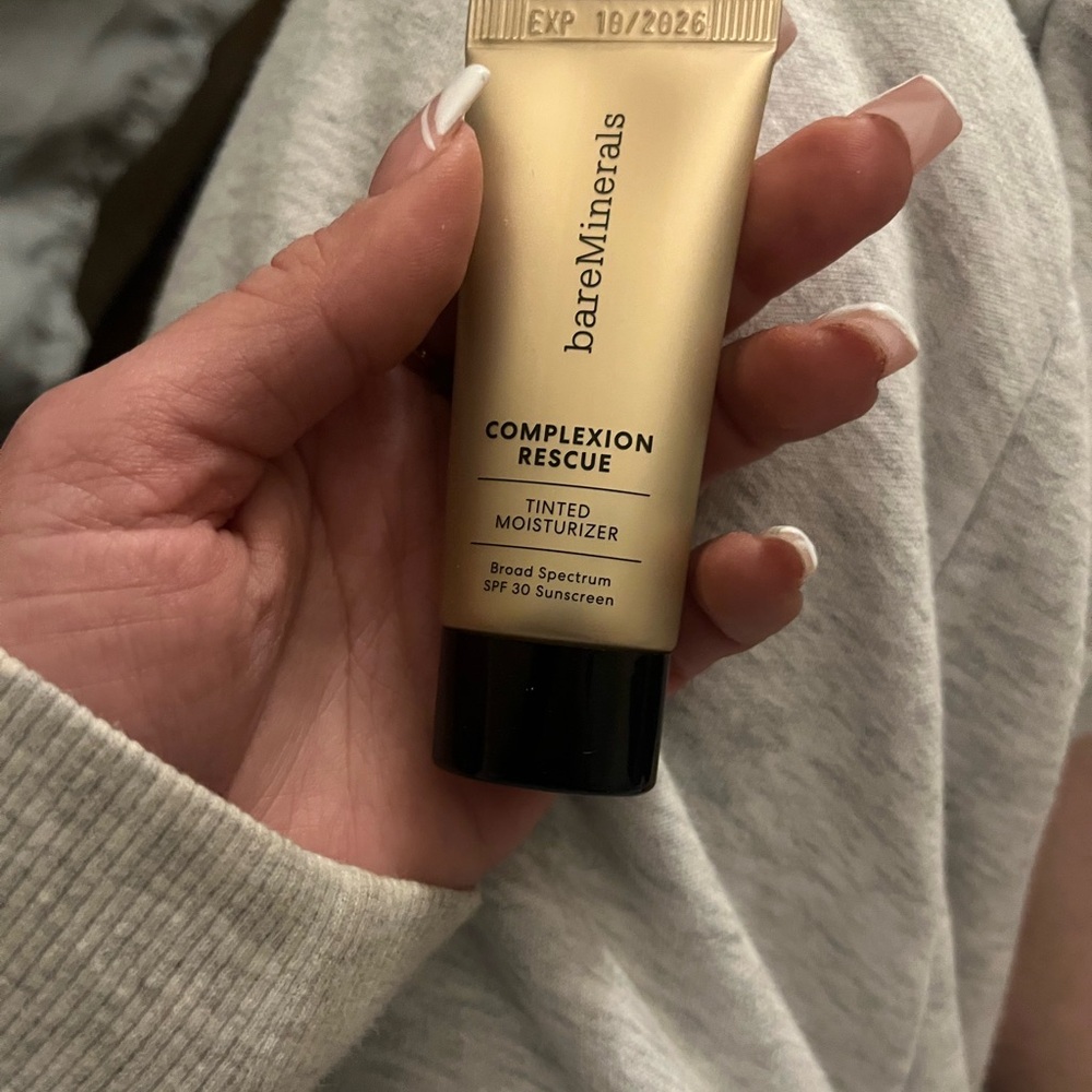 bareMinerals Make Up never used! Opened to show shades
